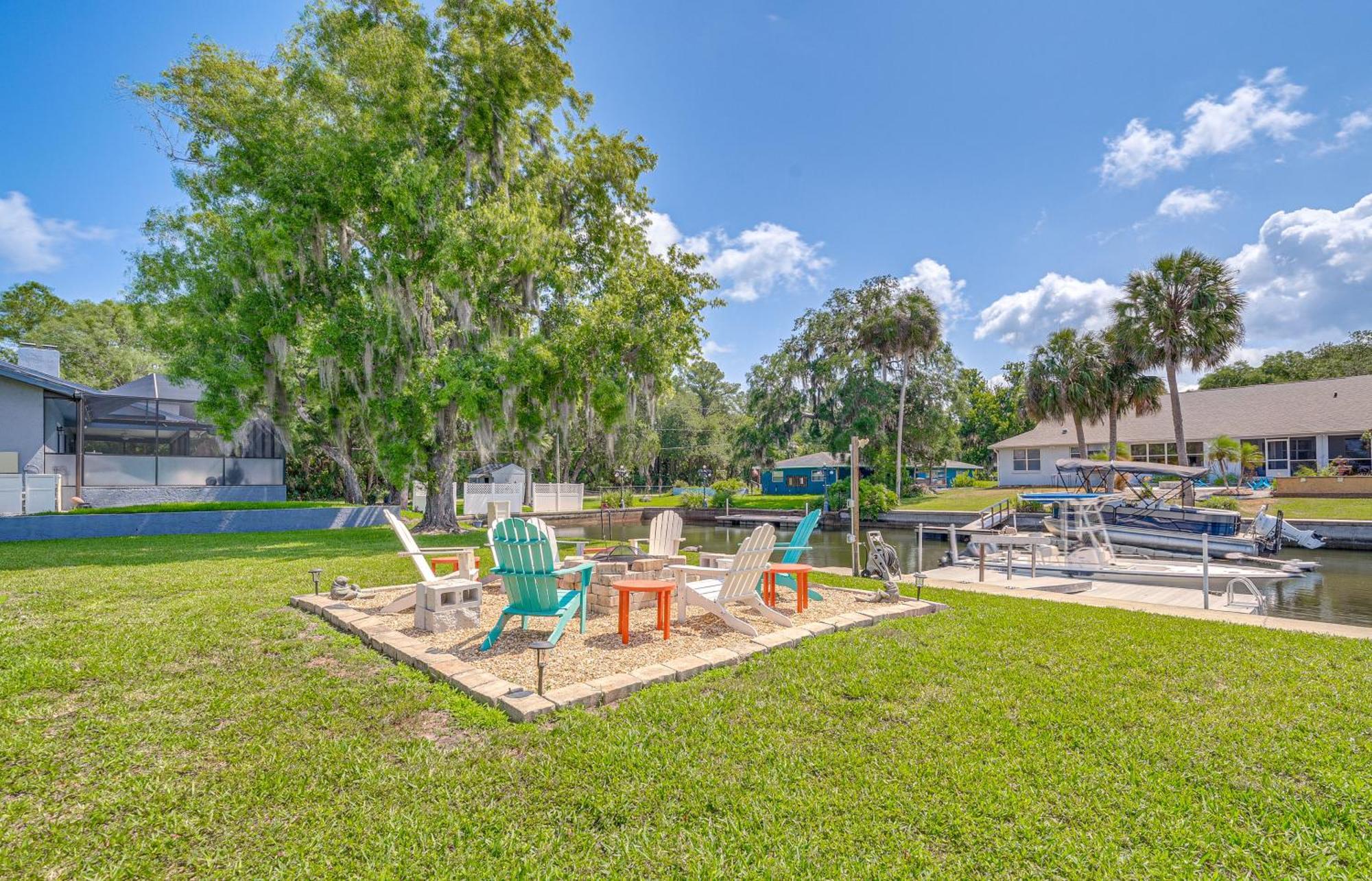 Crystal River Getaway With Dock, Kayaks And Bicycles! Buitenkant foto